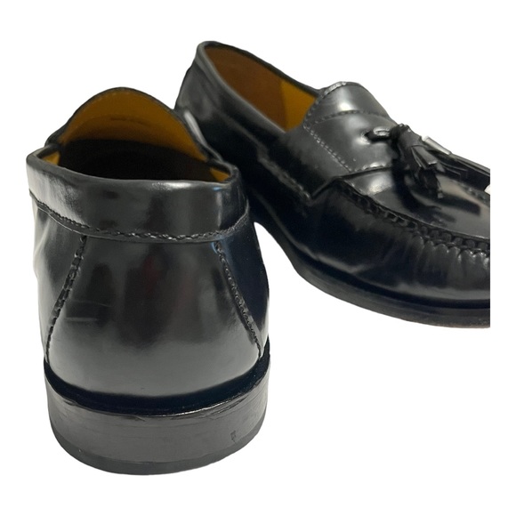 COLE HAAN Men’s Pinch Tassel Leather Loafer | 8.5 D | Black - Picture 5 of 10